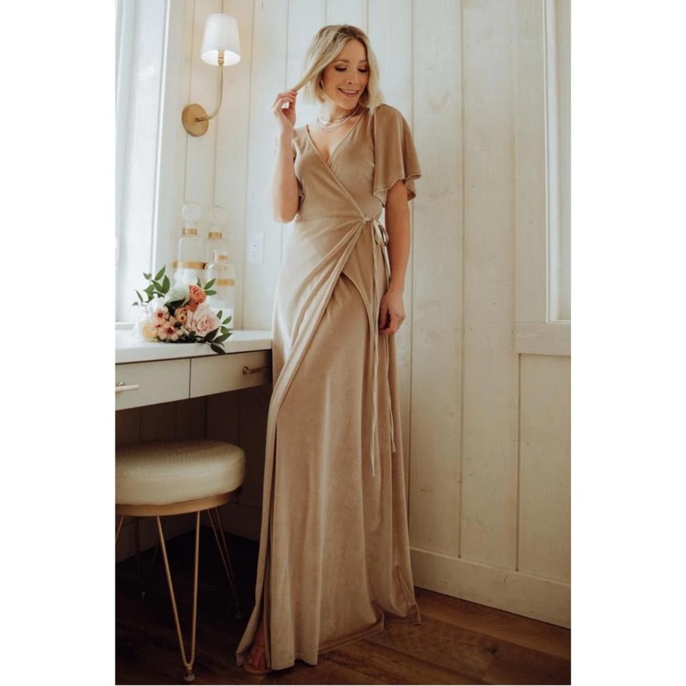 NWT Baltic Born Meghan Velvet Wrap Maxi Dress / Shell